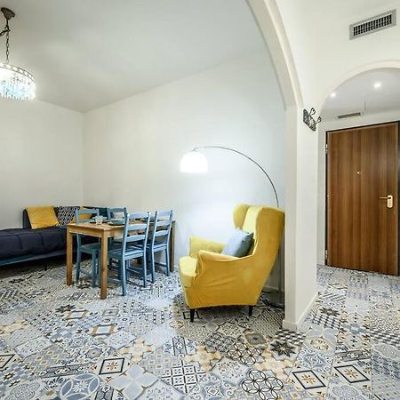 파르마 Le Finestre Sul Borgo 2 아파트 외부 사진