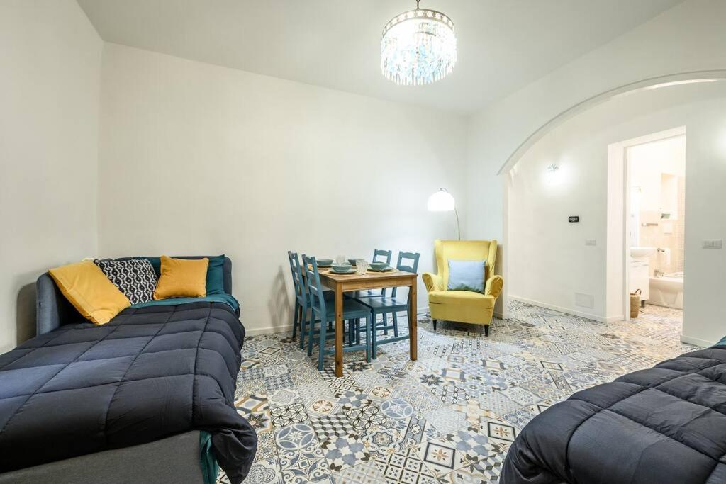 파르마 Le Finestre Sul Borgo 2 아파트 외부 사진