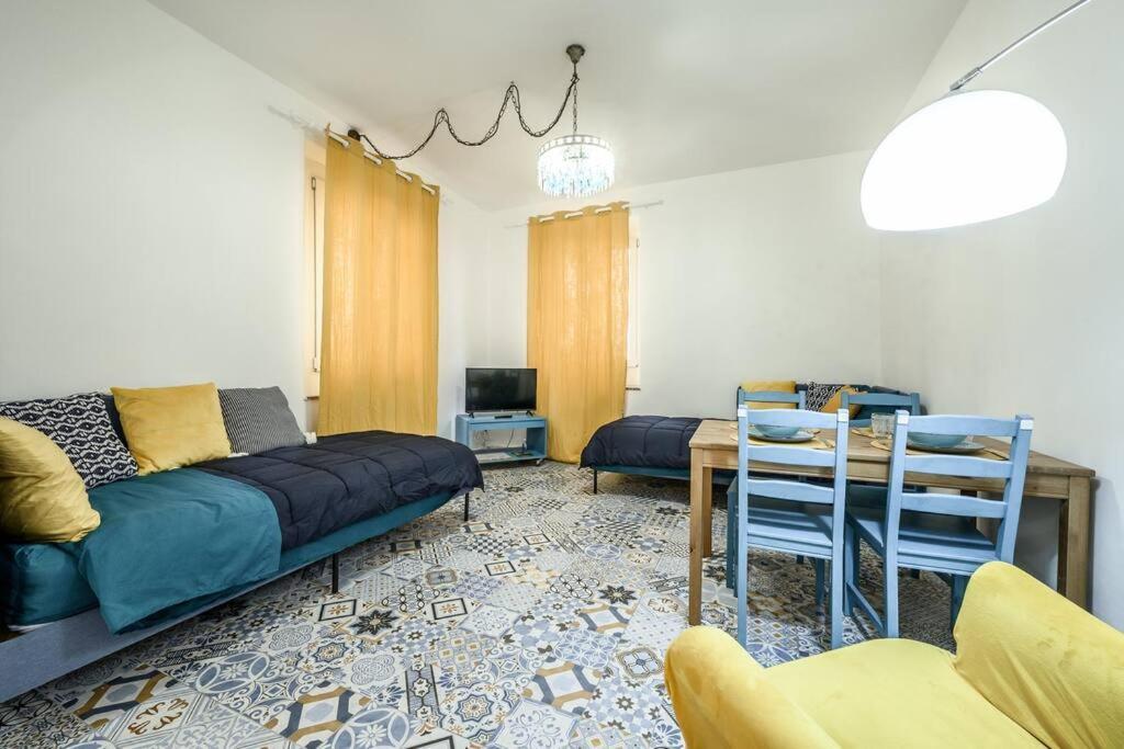 파르마 Le Finestre Sul Borgo 2 아파트 외부 사진